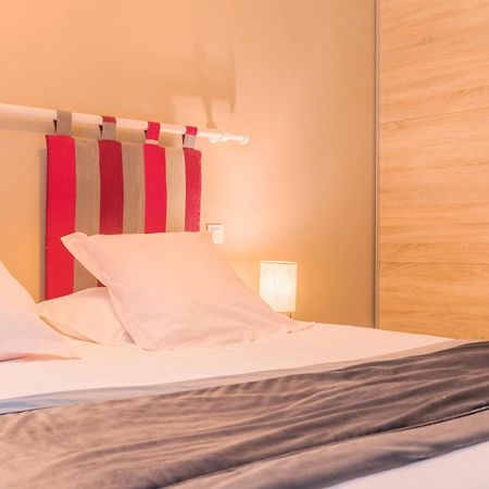 Espace Zen'Ing Gondecourt Экстерьер фото